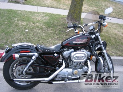 1998 Harley-Davidson 883 Sportster Hugger photo